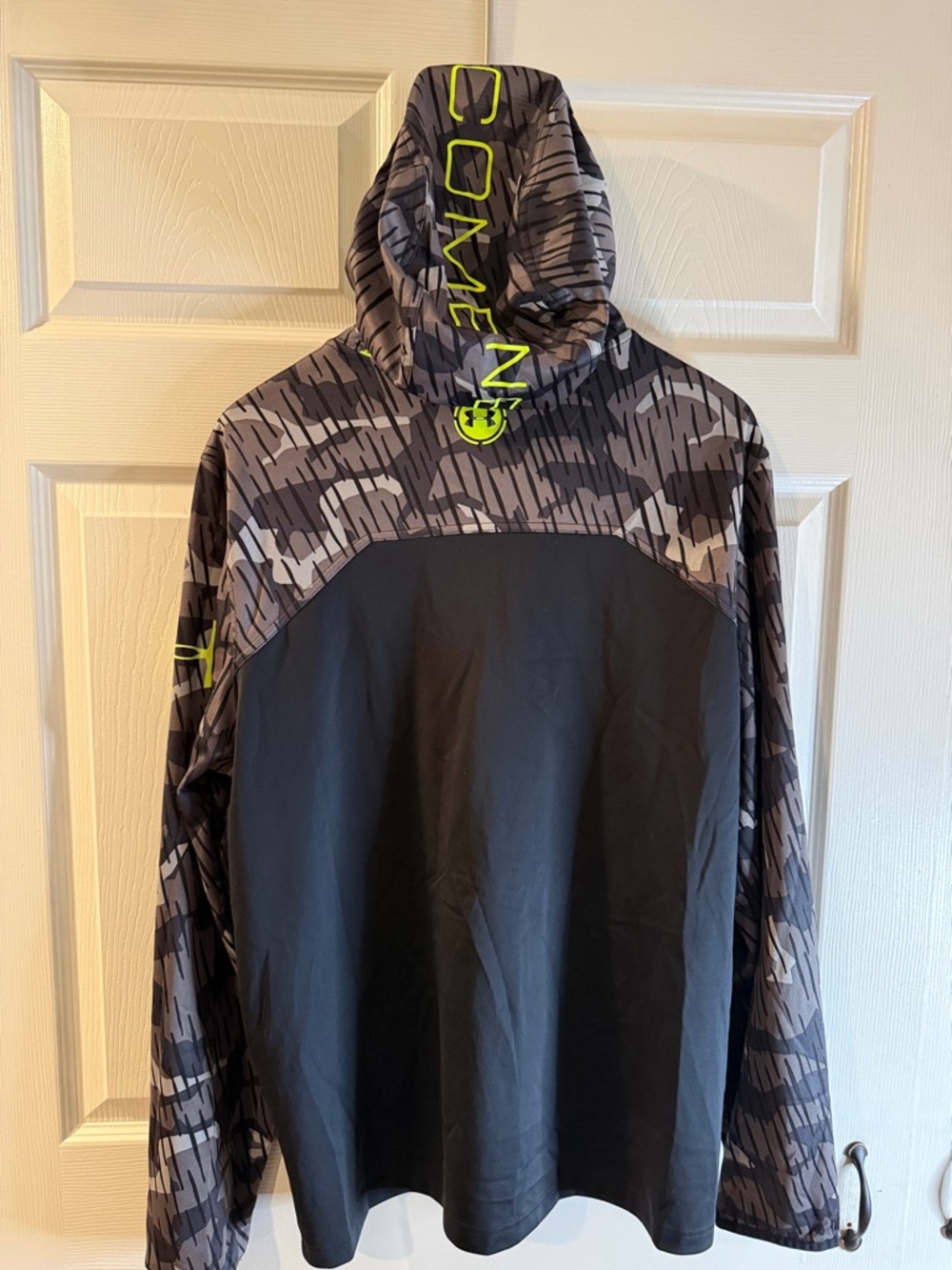 Under Armour Black & Gray Camo Hooded Performance Jacket with Neon Yellow Trim - Picture 3 of 3